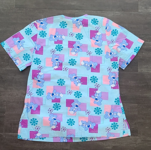 Vintage Care Bear Winter Scrubs Size XS Like New - Picture 2 of 4